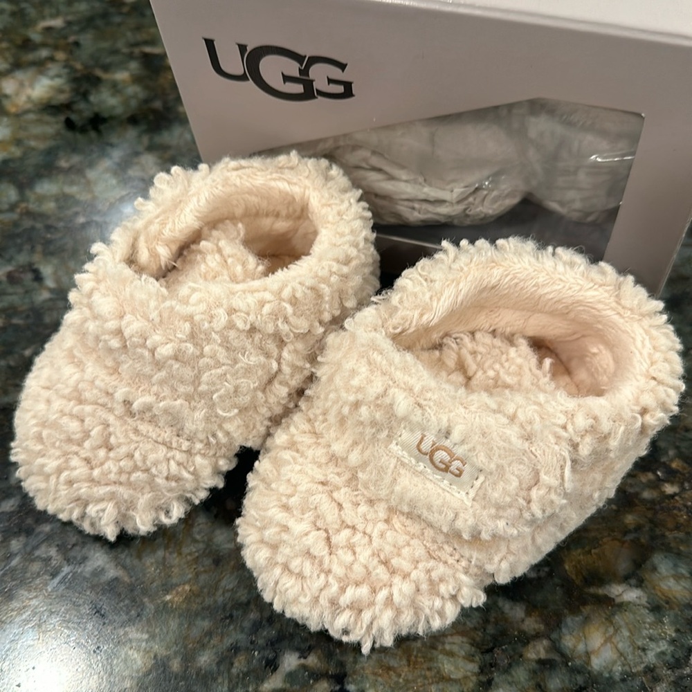 0-6 month UGG booties in cream
